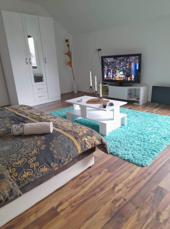 Stan Na Dan Gornji Milanovac-Centar-Nova Gradnja Apartment Екстериор снимка